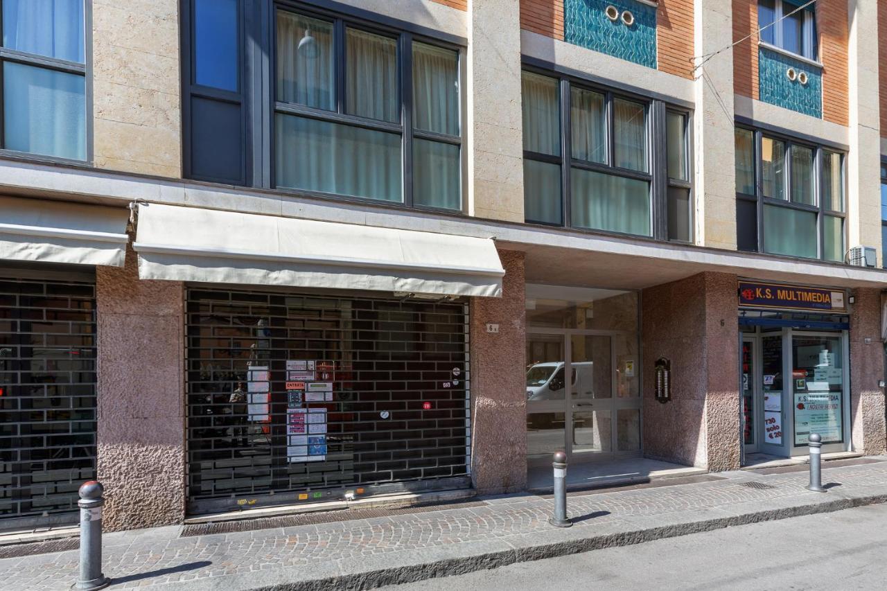 Mercato Delle Erbe Big Apartment Болоня Екстериор снимка